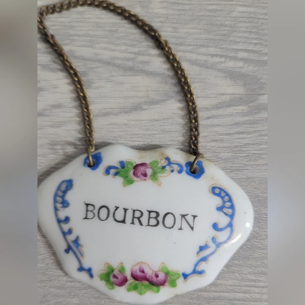 3 PAINTED PORCELAIN LIQUOR TAG LABELS SCOTCH & BOURBON VINTAGE JAPAN